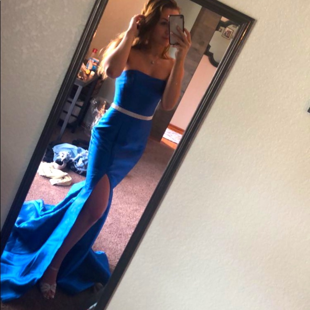 PROM DRESS